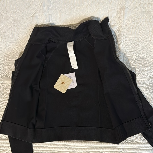 NWT Fabletics jacket - Picture 5 of 5
